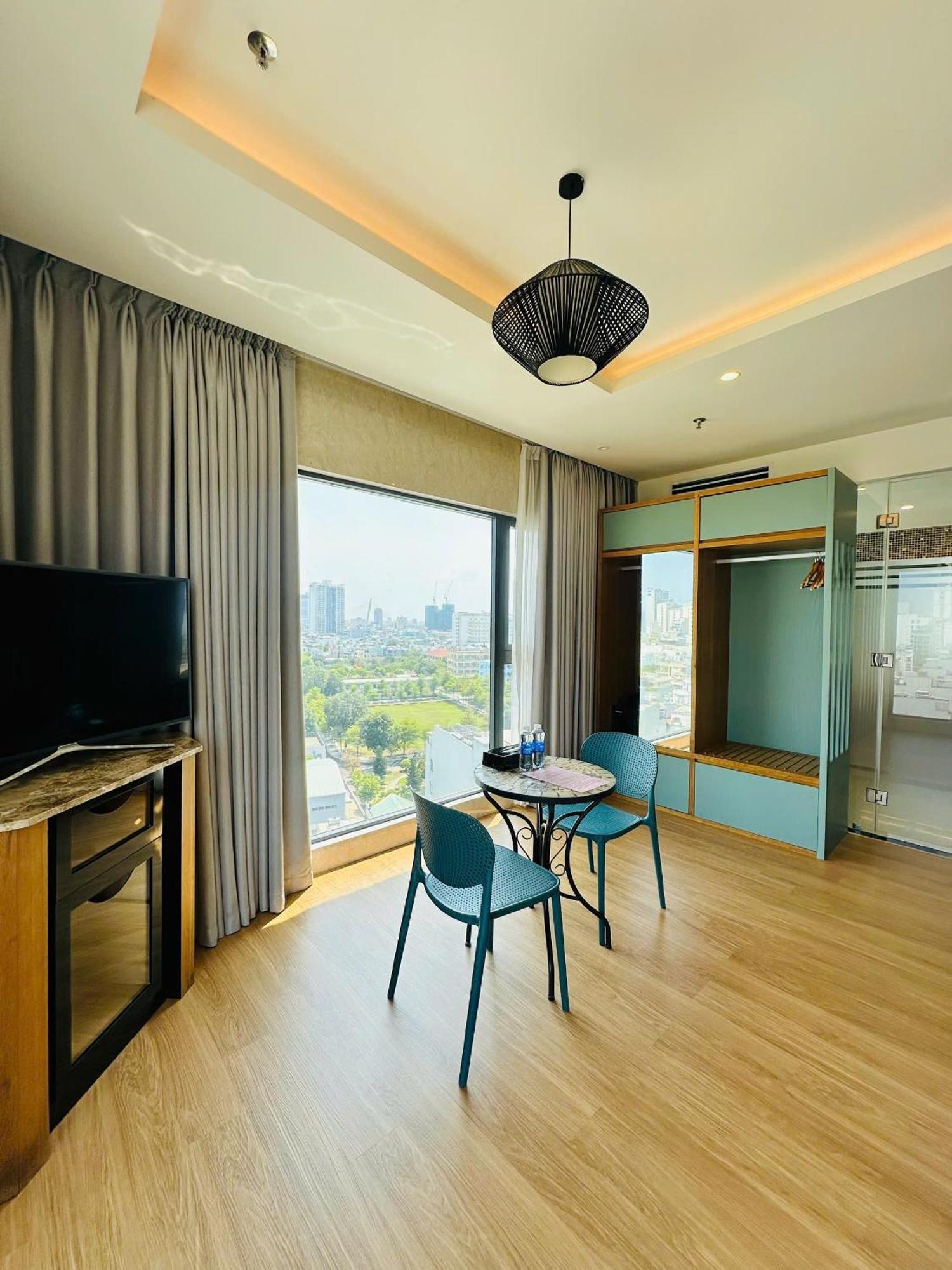 Nam Hotel & Residences Da Nang Buitenkant foto
